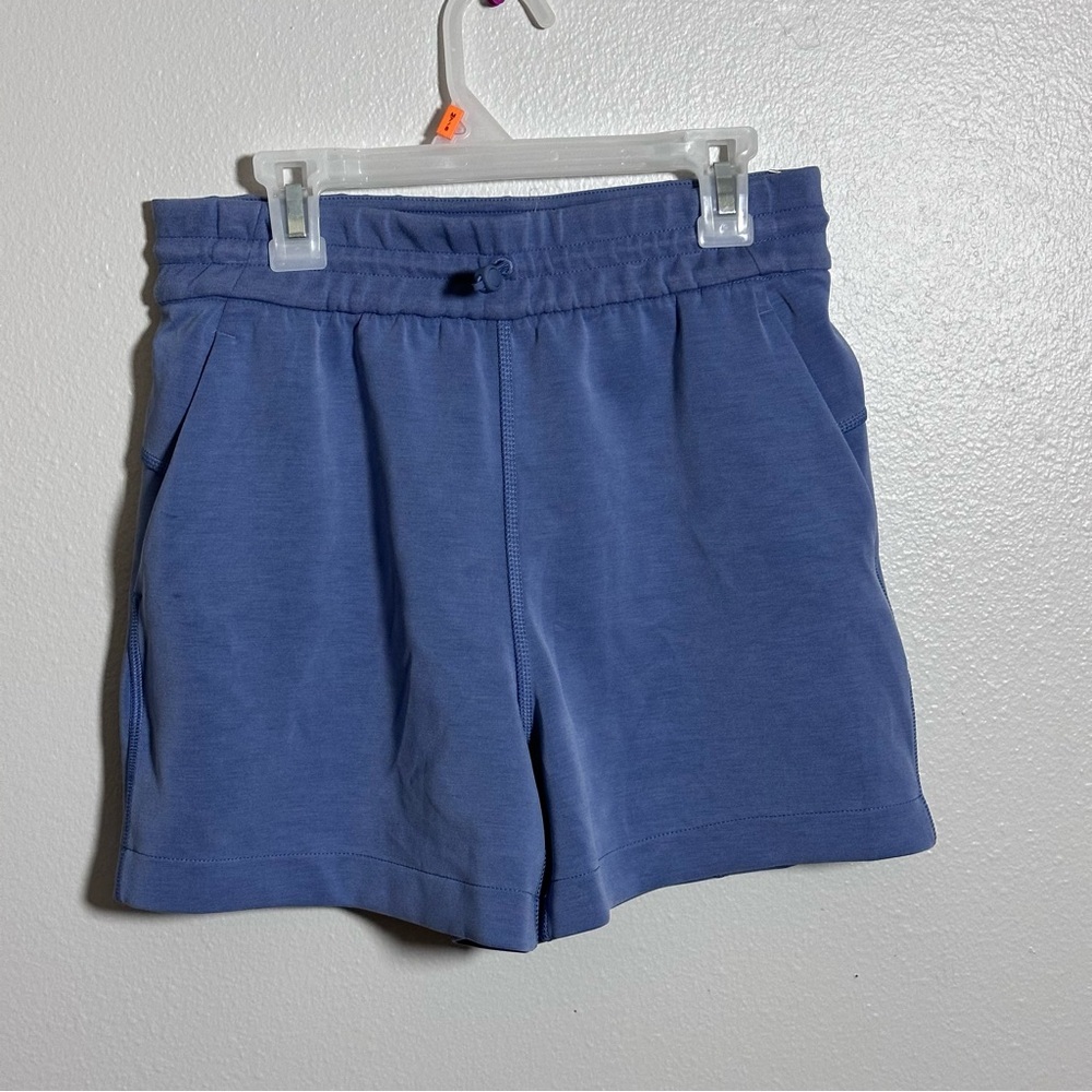 Lululemon Women Blue Softstreme High-Rise Shorts‎ Utility Blue size 4 - Picture 3 of 9